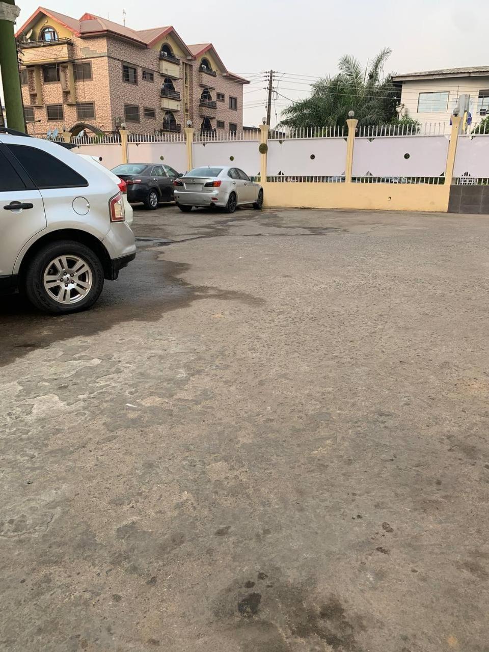 Presken Hotels Alade Avenue Ikeja Bagian luar foto