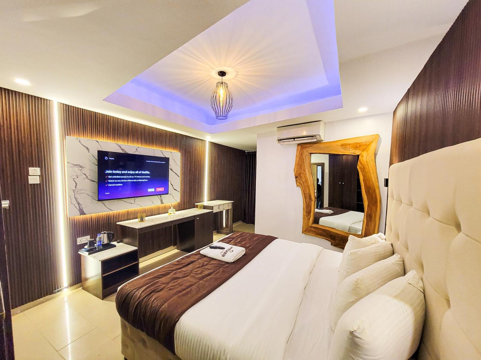 Presken Hotels Alade Avenue Ikeja Bagian luar foto