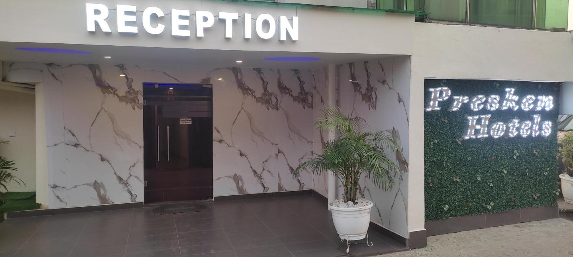 Presken Hotels Alade Avenue Ikeja Bagian luar foto